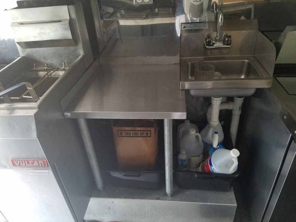 2006 Freightliner Food Truck For Sale with Smoker
