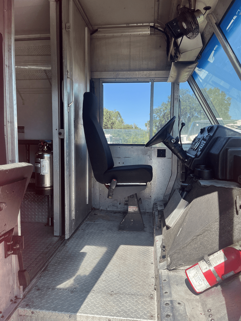 2005 Workhorse Burger Food Truck For Sale - Image 9