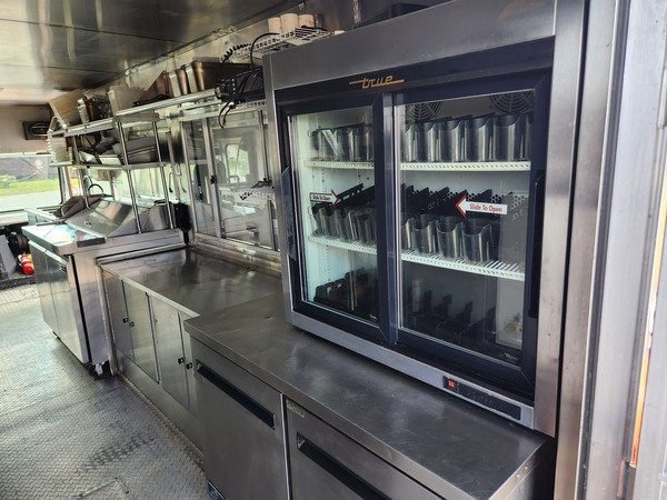 2003 Diesel Workhorse For Sale - Image 6