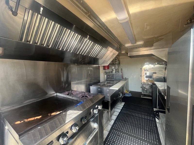 2006 Freightliner Food Truck For Sale with Smoker - Image 2