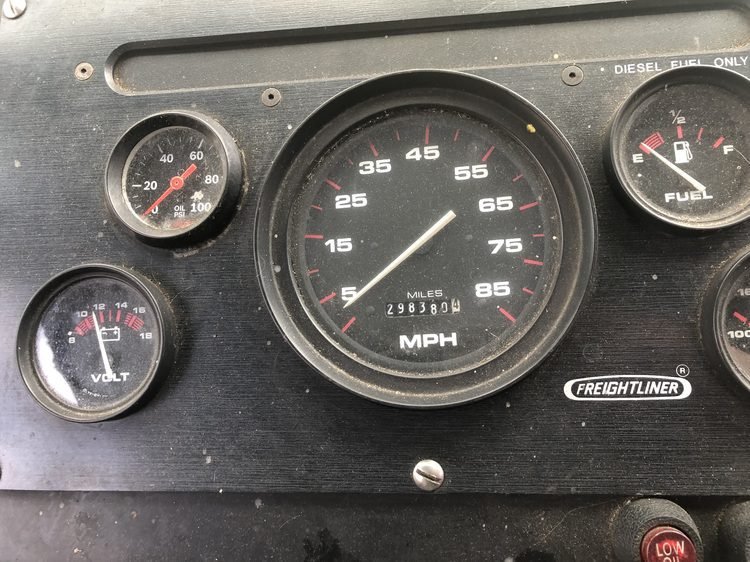 **1998 Freightliner Used Food Truck - Image 7