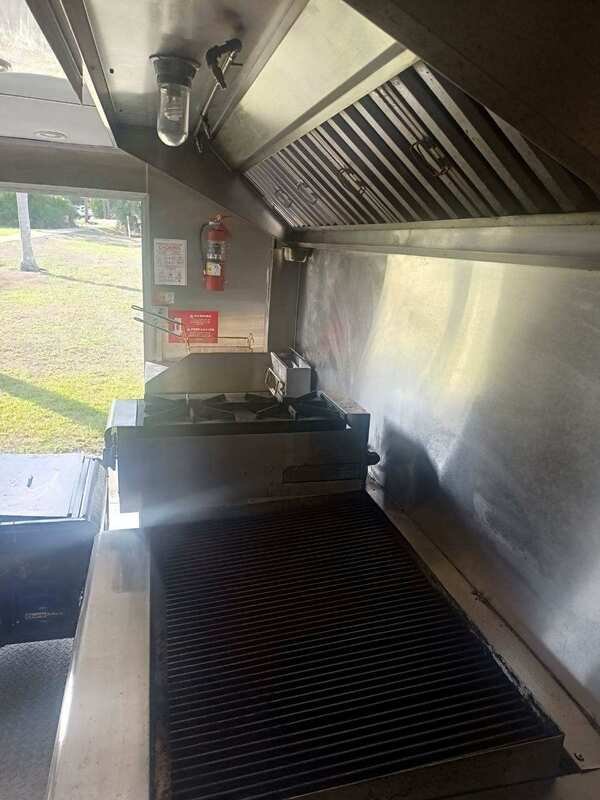 2020 18' Heat Customs Used Food Trailer - Image 4