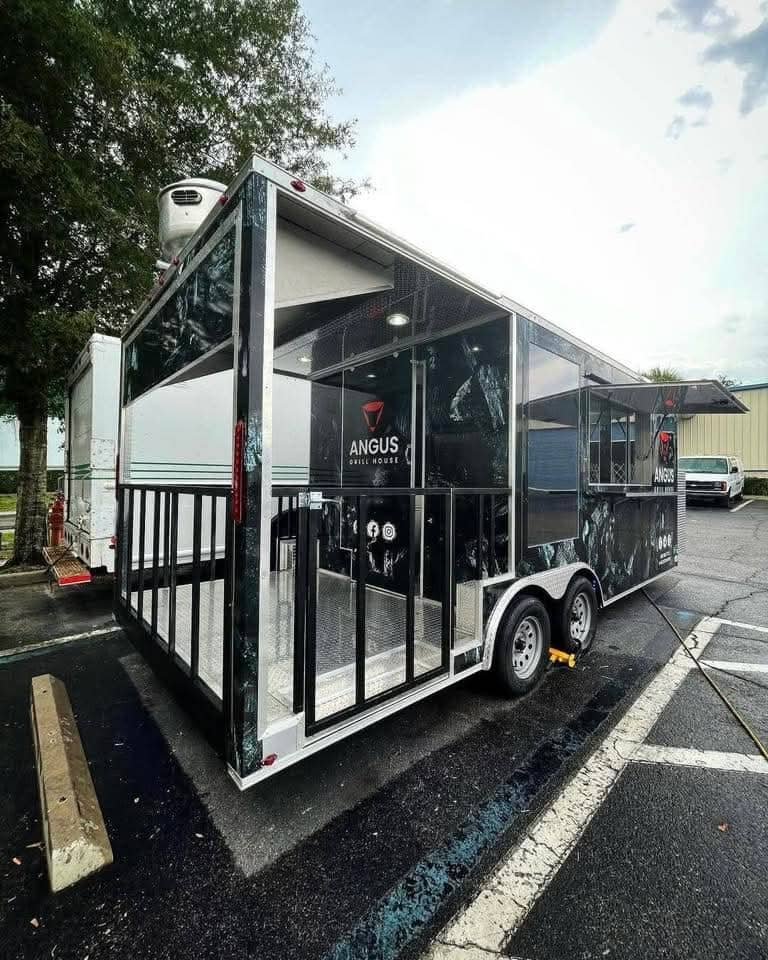 Freightliner Step Van Food Truck - Image 5