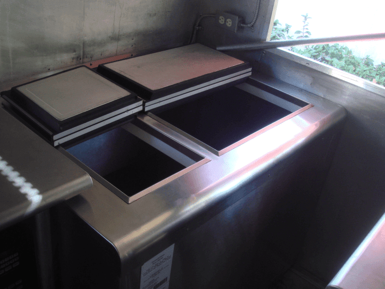 Used Food Truck For Sale - 2001 For Utilimaster Step Van