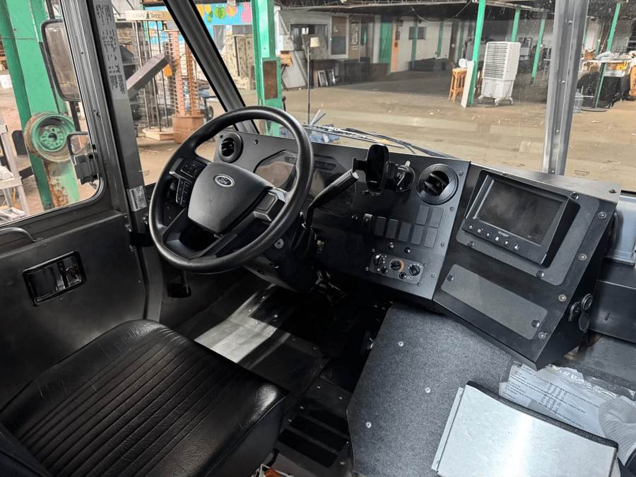 2022 Ford F59 Florida Ice Cream Truck For Sale - Image 12