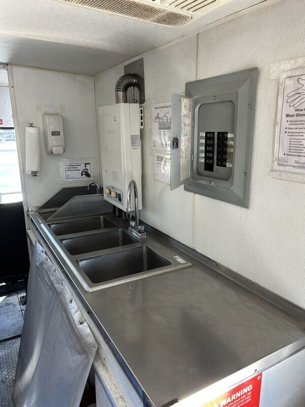 1999 Asian Food Truck For Sale - Image 8
